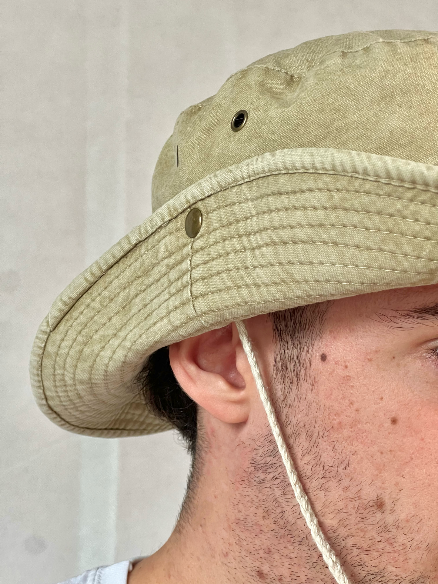 Chapeau Je suis Sam vue de coté - Accessoire festif pour échappés de soirée